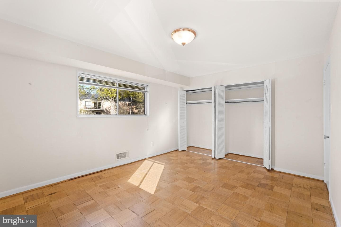 10630 Montrose Avenue #104 photo 17