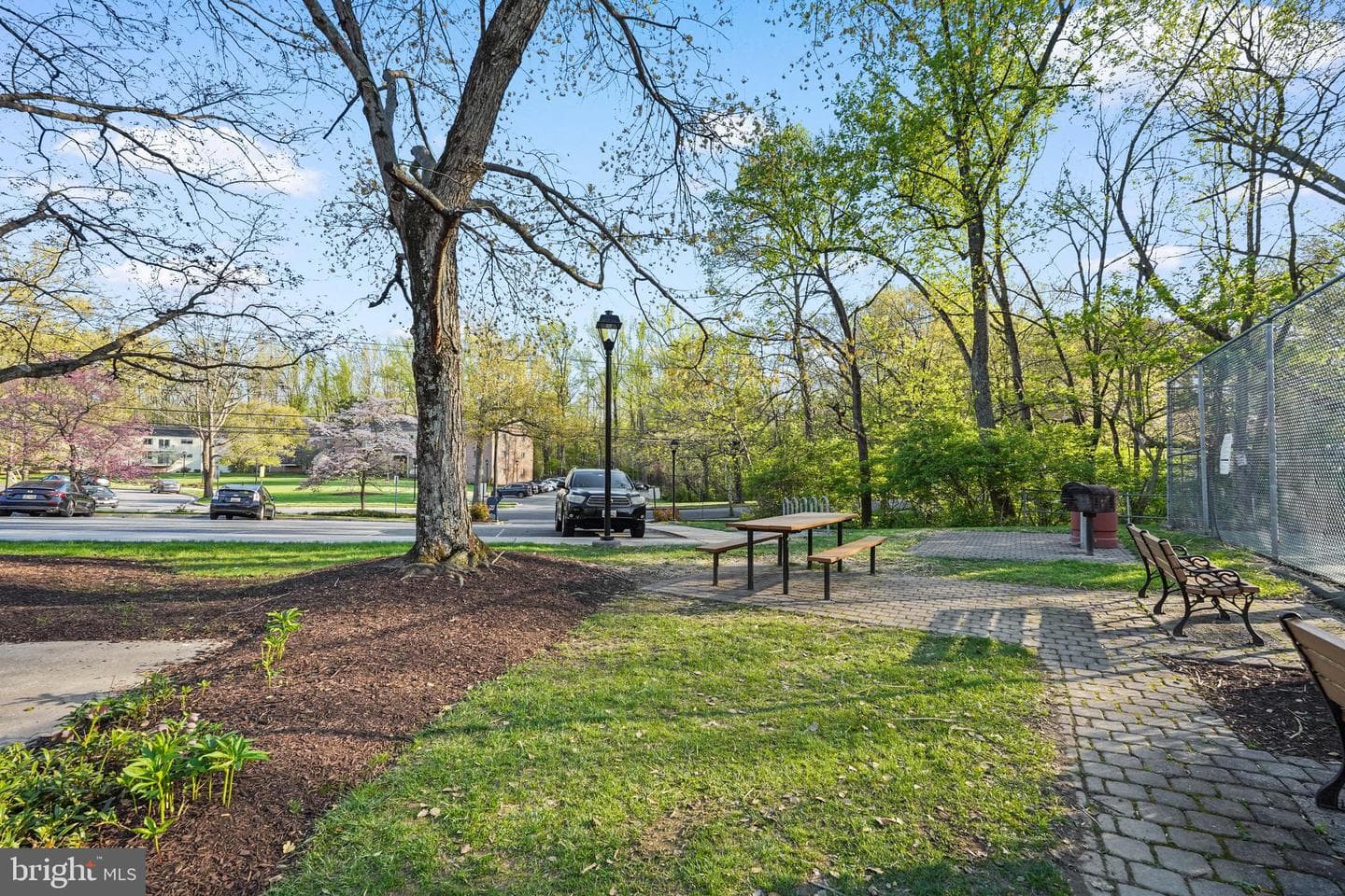 10630 Montrose Avenue #104 photo 30