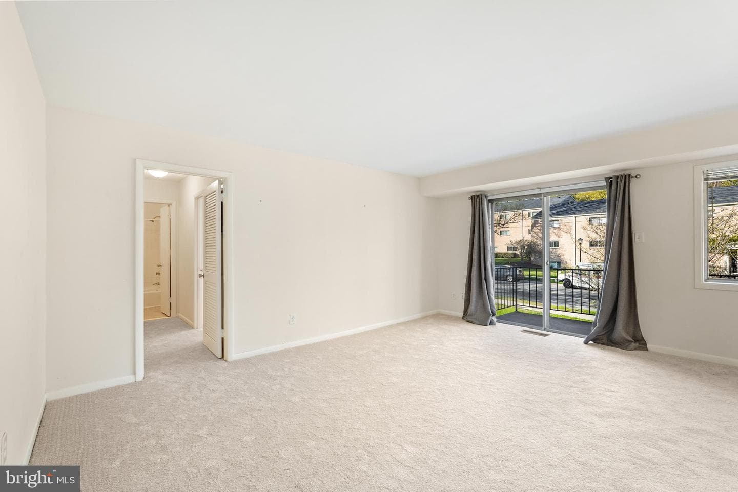 10630 Montrose Avenue #104 photo 8