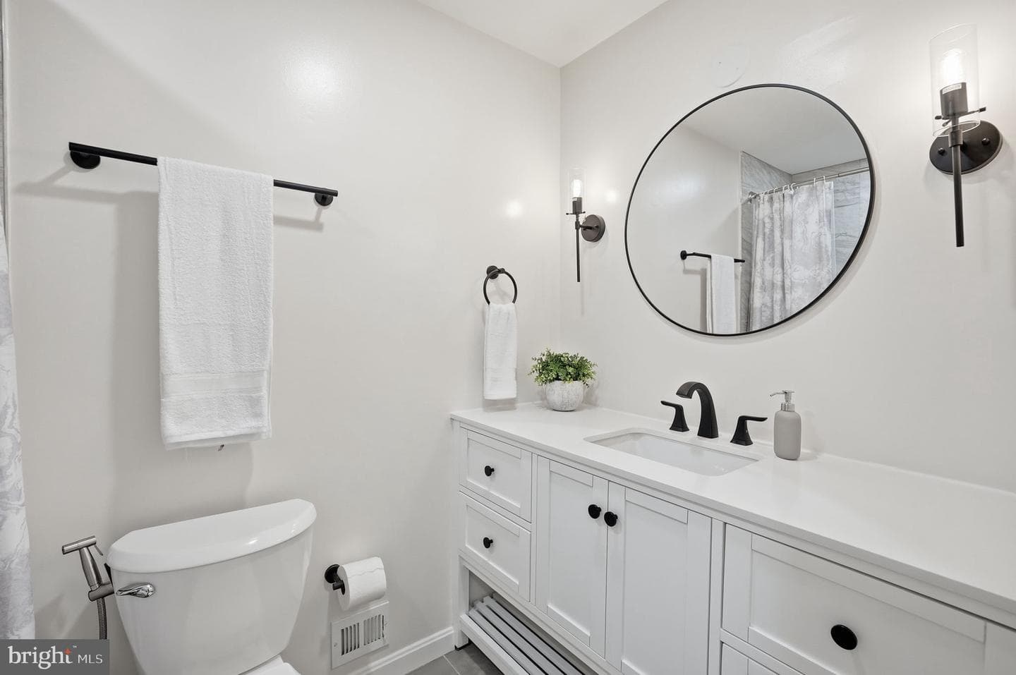 815 Woodley Drive photo 29