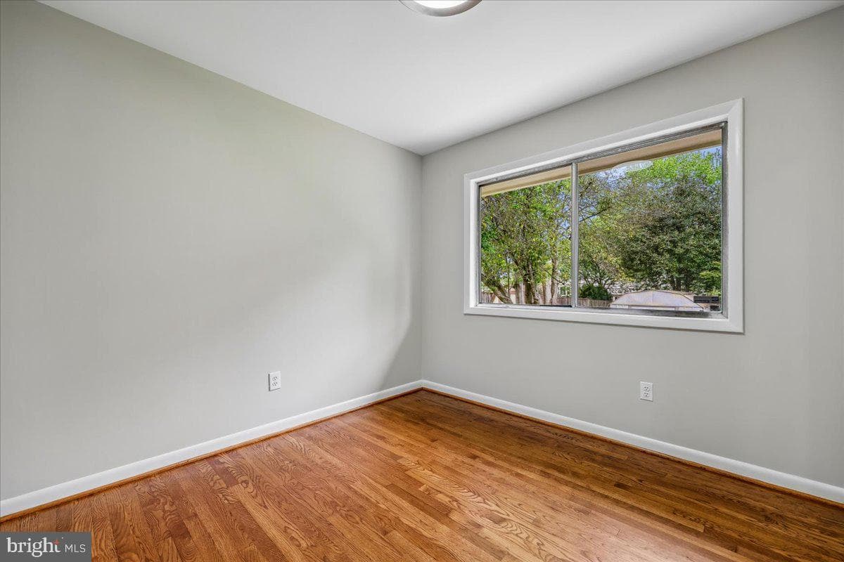 5315 Manorfield Road photo 21