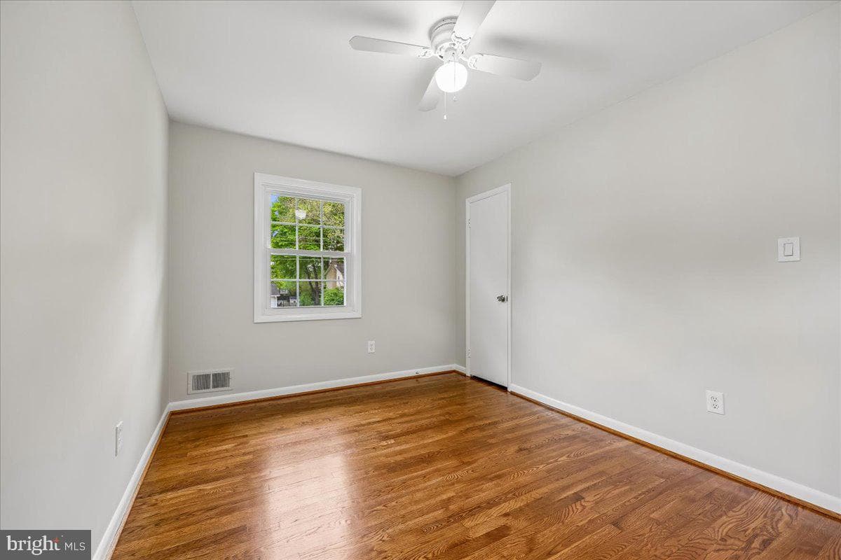 5315 Manorfield Road photo 53
