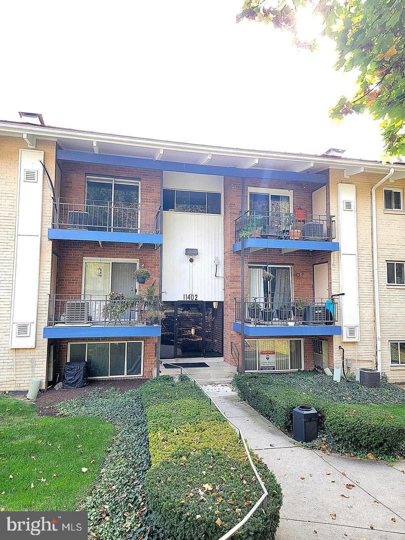 11402 Cherry Hill Rd # 104 photo 17
