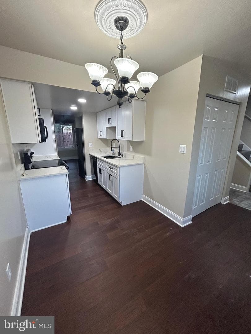 10022 Wedge Way photo 8
