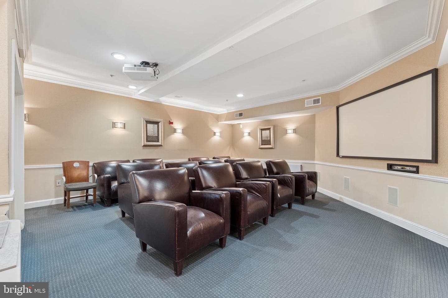 501 Hungerford Drive #462 photo 18