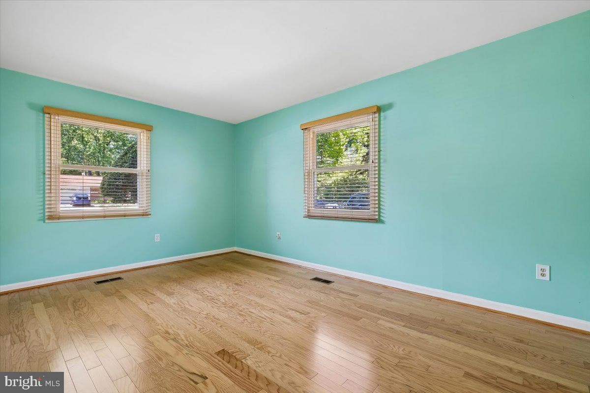 13909 Bethpage Lane photo 22