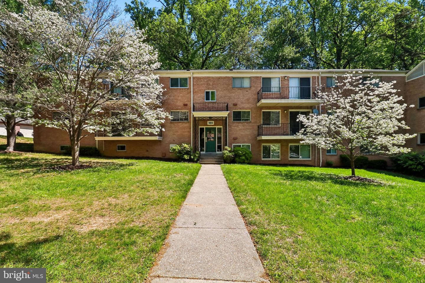 10619 Kenilworth Avenue #103 photo 45