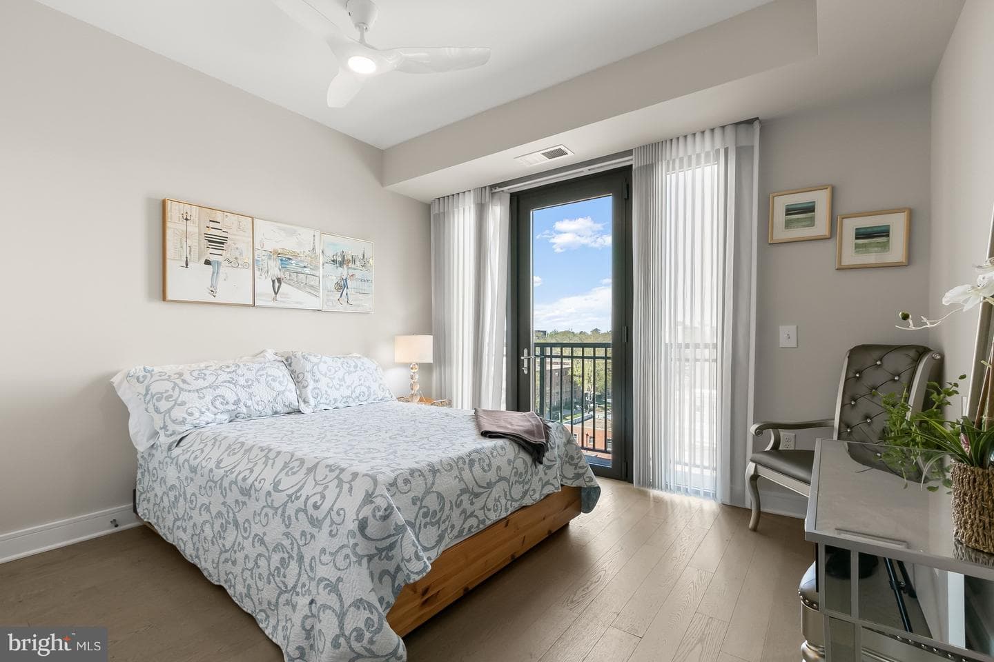 8302 Woodmont Avenue #800 photo 34
