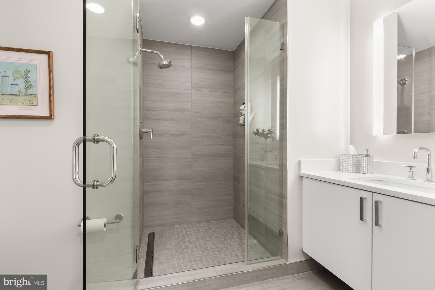 8302 Woodmont Avenue #800 photo 38