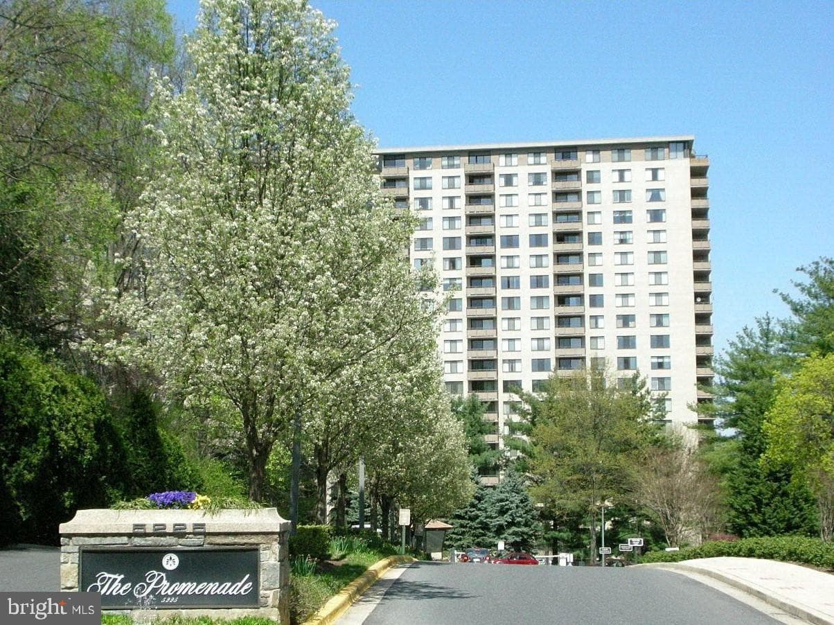 5225 Pooks Hill Road #226s, Bethesda