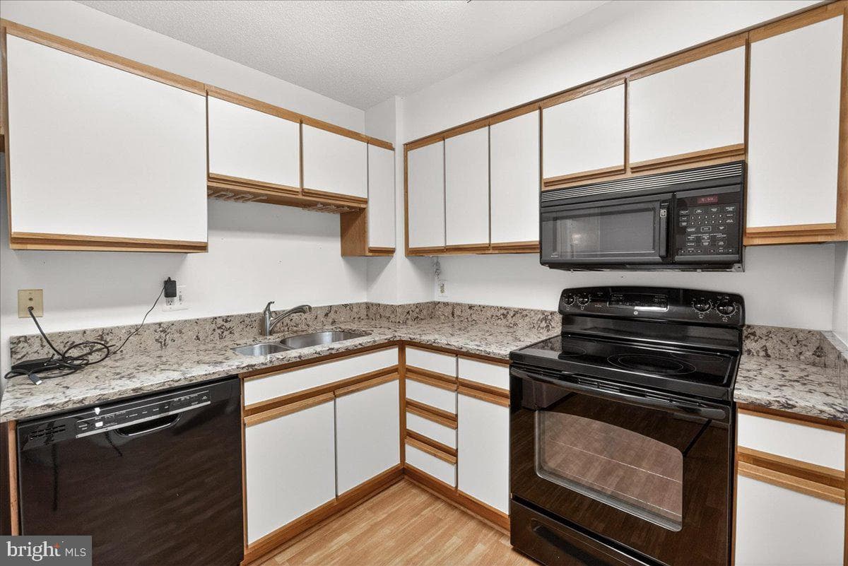 3310 N Leisure World Boulevard #6-611 photo 12