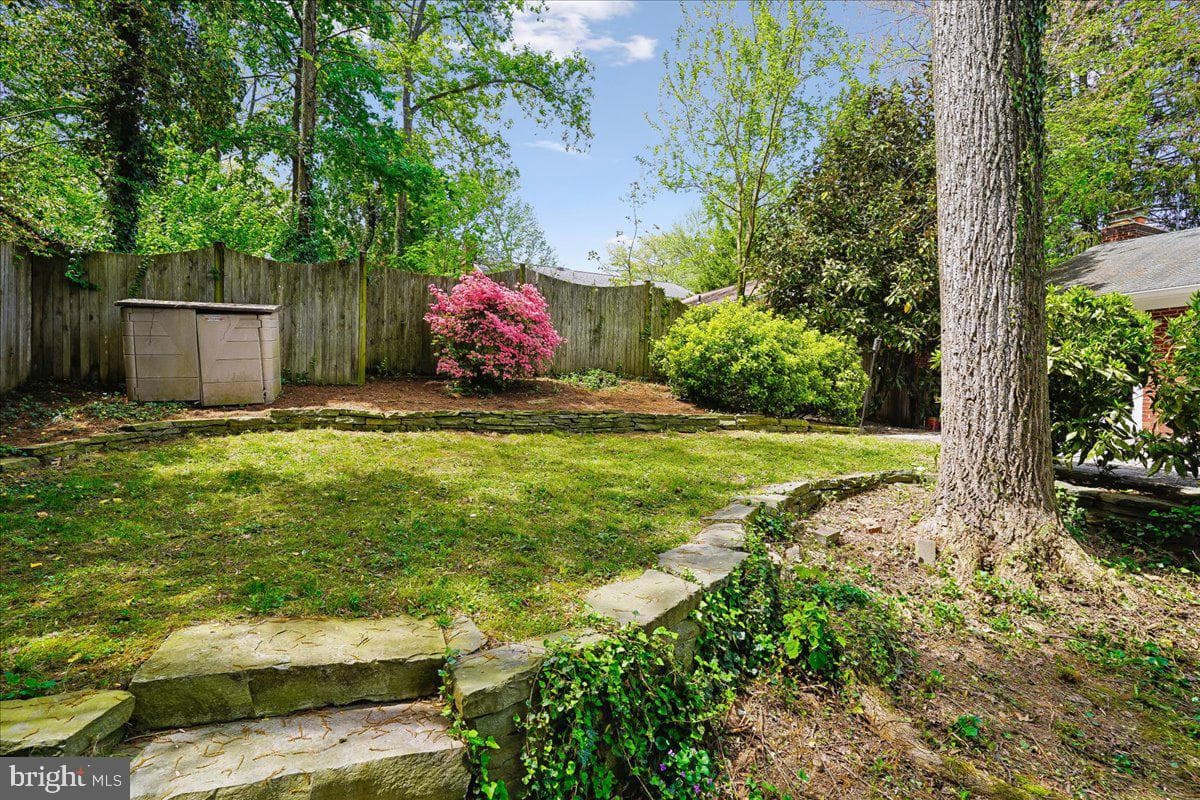 104 Belton Road photo 52