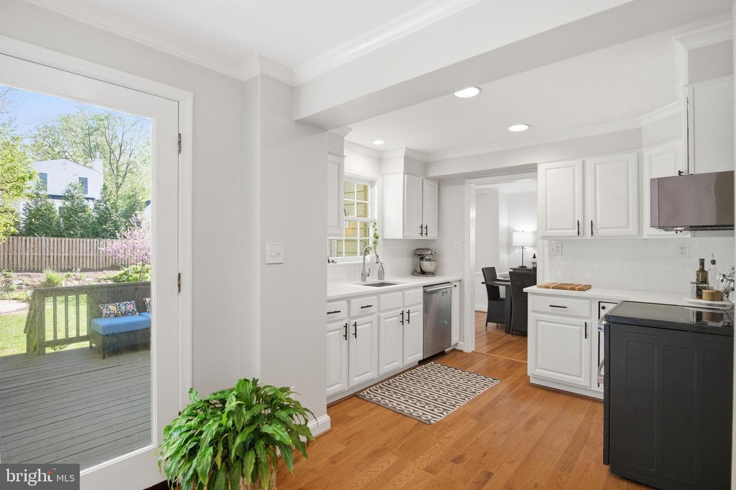 5510 Roosevelt Street photo 25