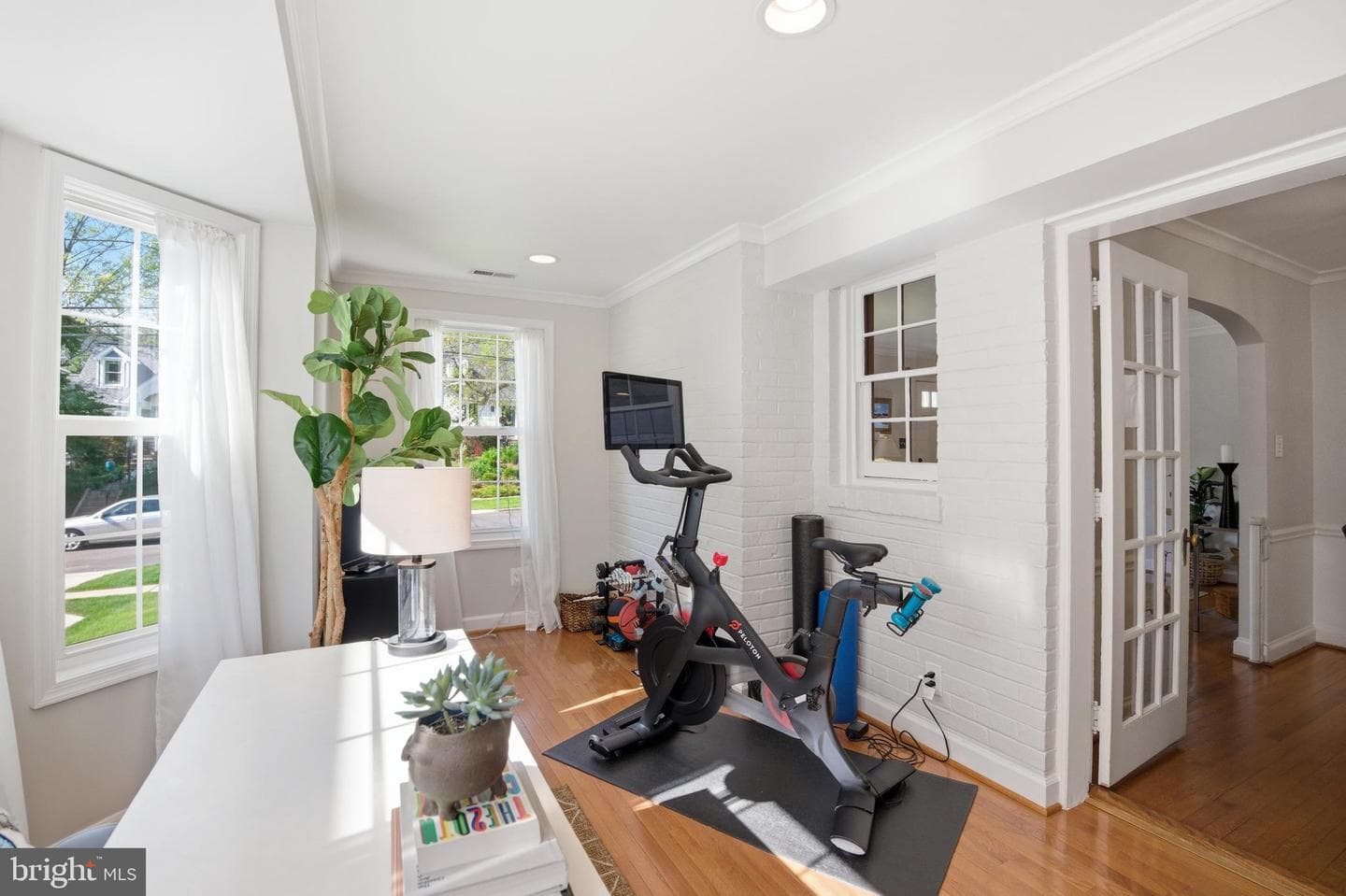 5510 Roosevelt Street photo 32
