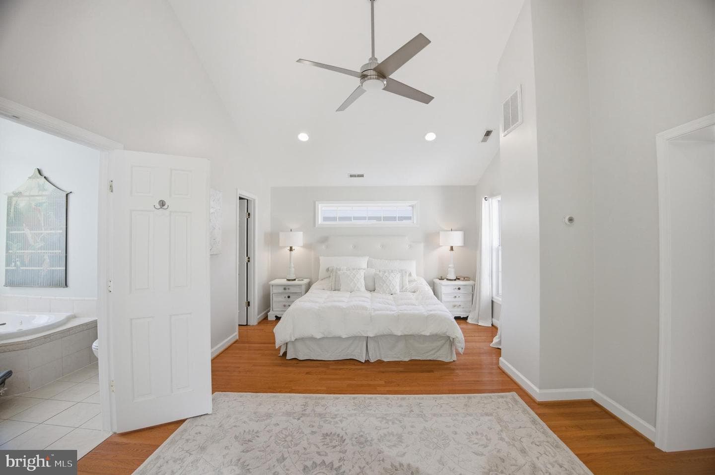 5510 Roosevelt Street photo 40