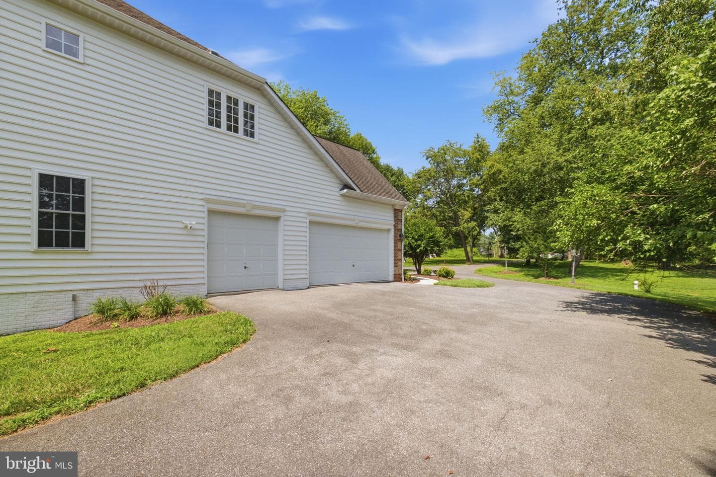 14140 Seneca Road photo 4