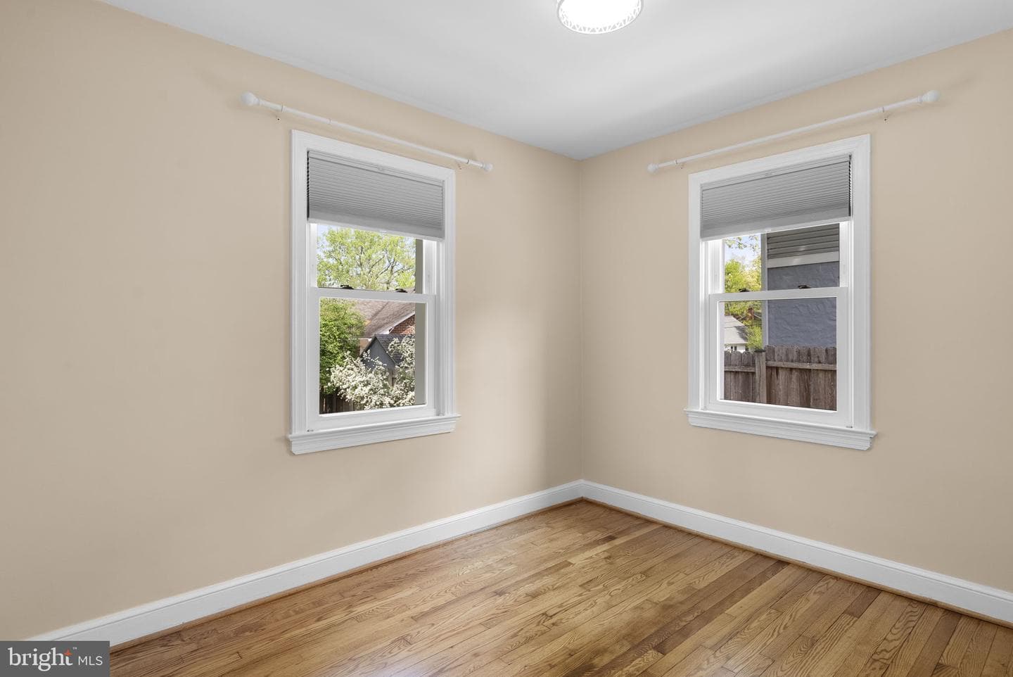10604 S Dunmoor Drive photo 17