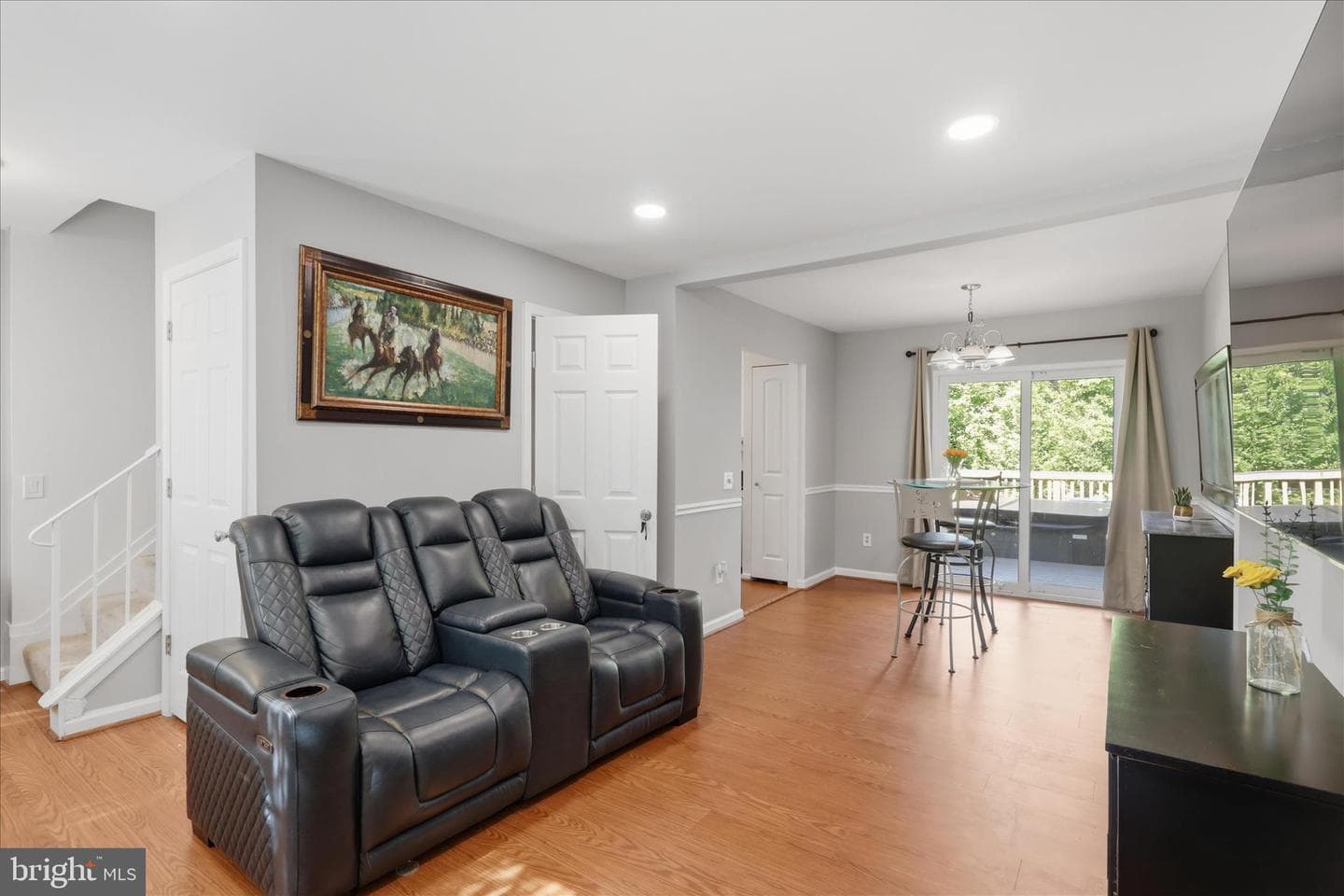6 Cross Laurel Court photo 9
