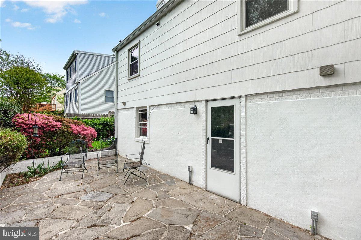 10408 Huntley Avenue photo 37