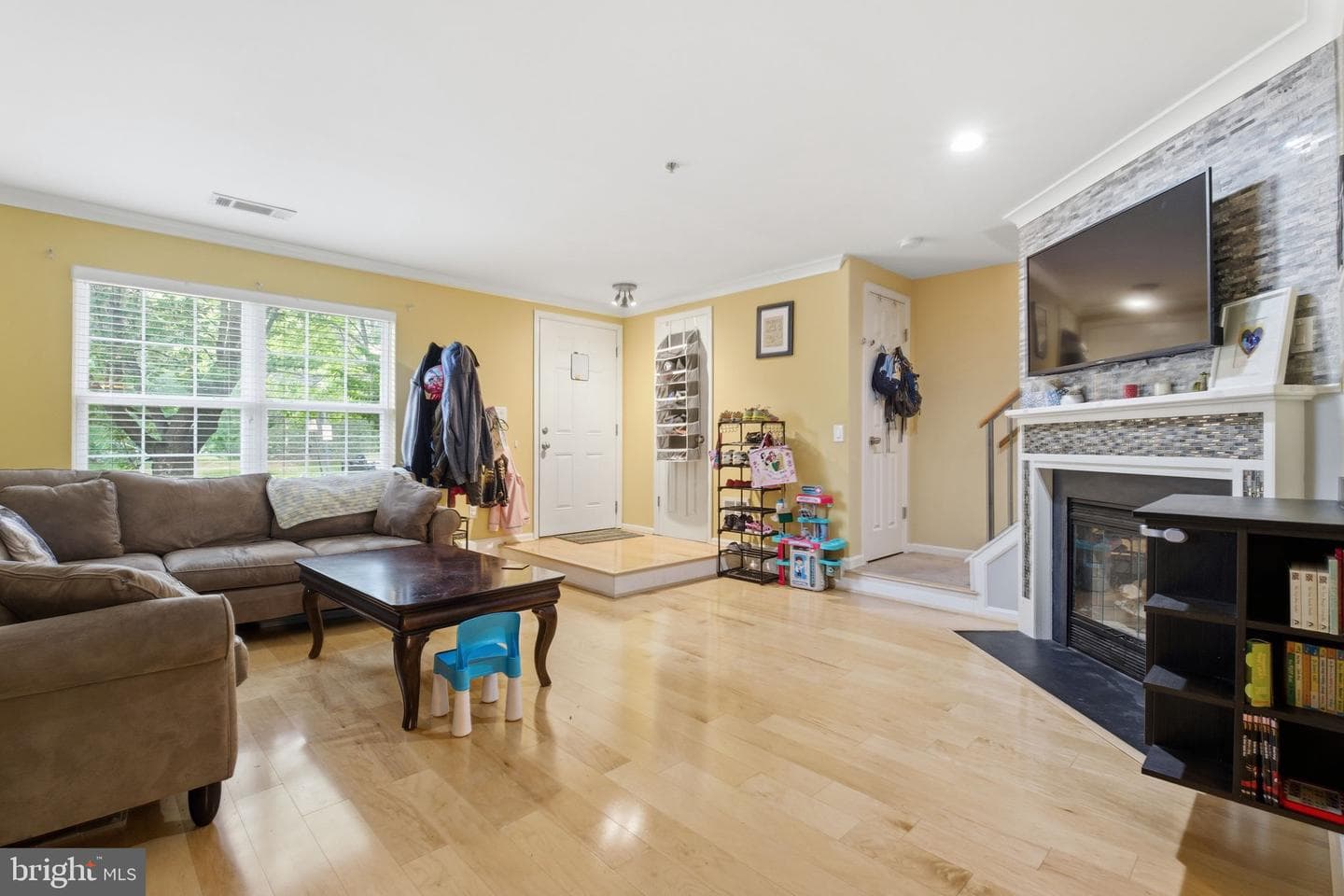 18905 Crosstie Terrace photo 6