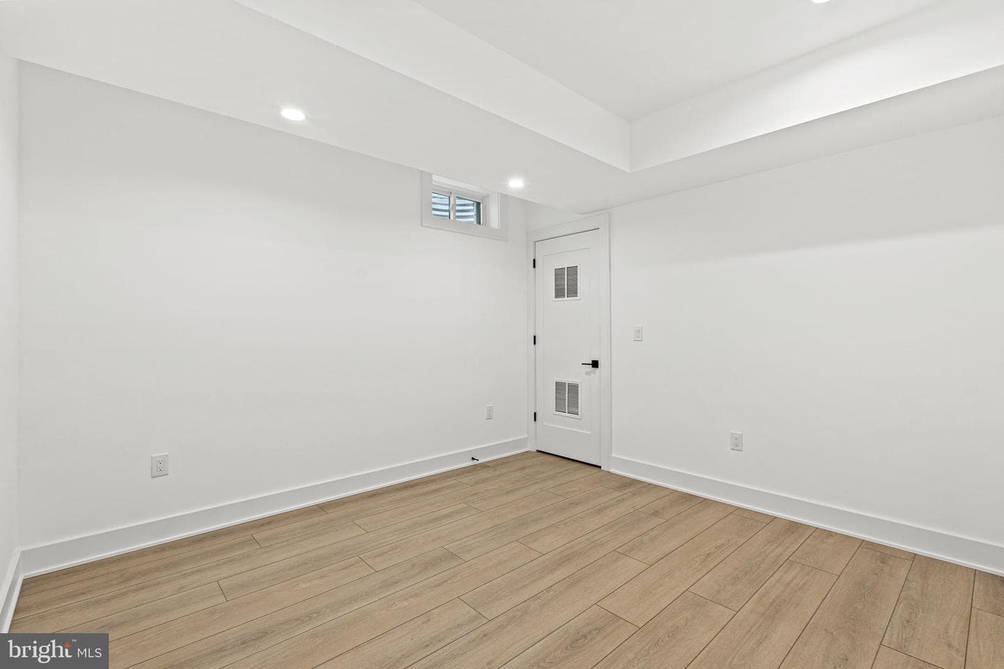 3512 Decatur Avenue photo 32