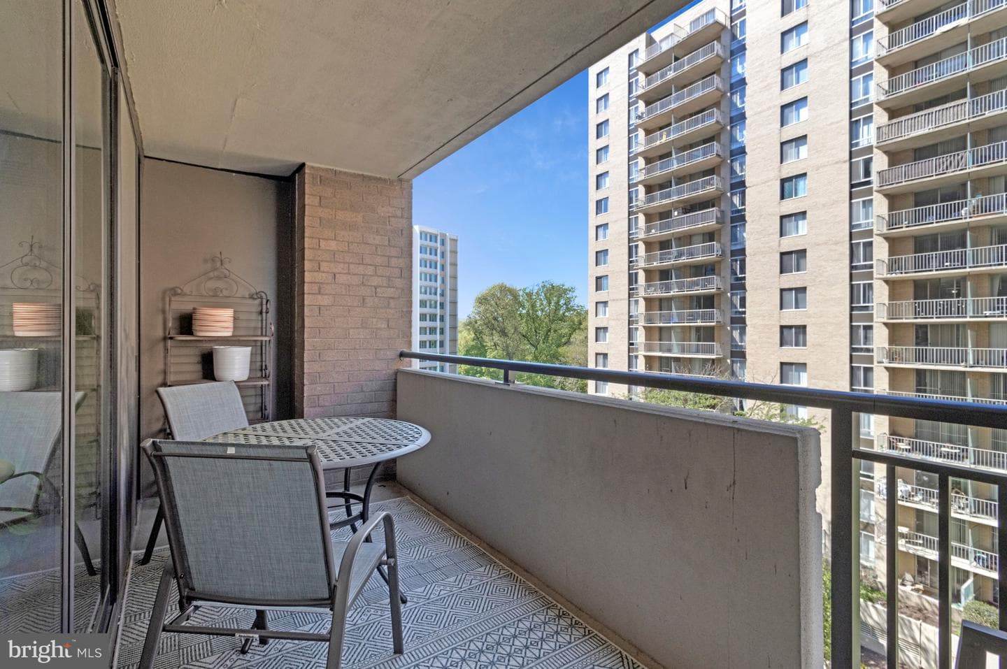 4620 N Park Ave # 709E photo 35