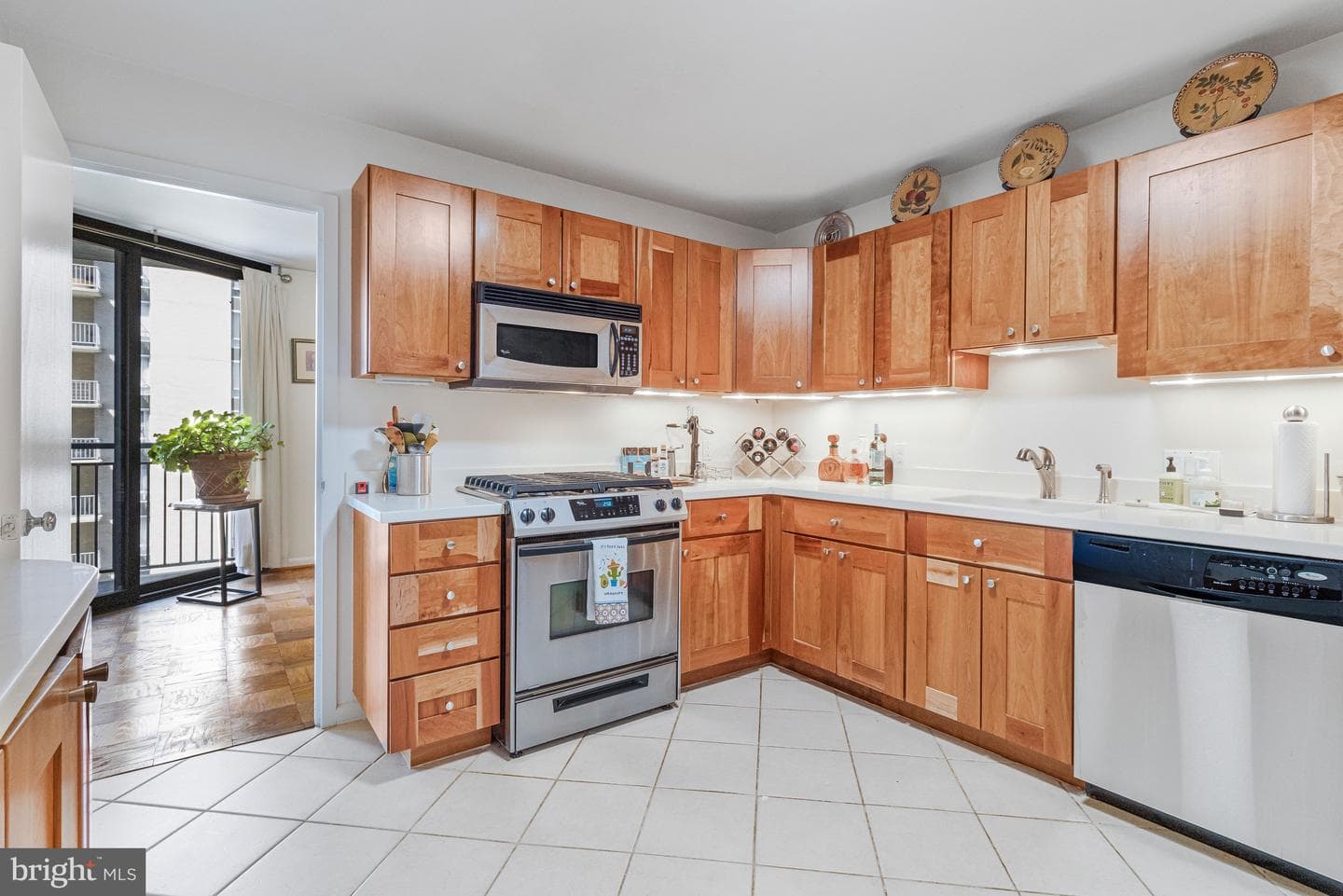 4620 N Park Ave # 709E photo 44