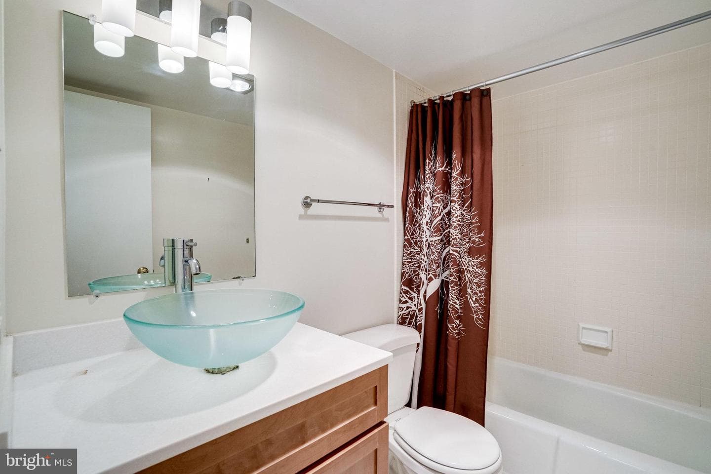 4620 N Park Ave # 709E photo 54
