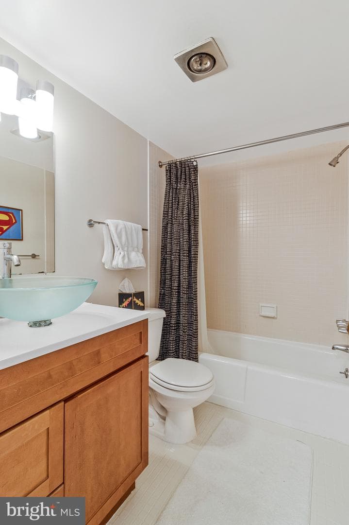 4620 N Park Ave # 709E photo 56