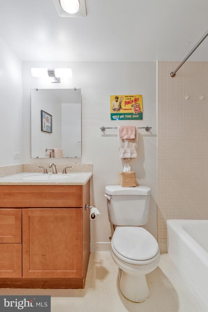 4620 N Park Ave # 709E photo 58