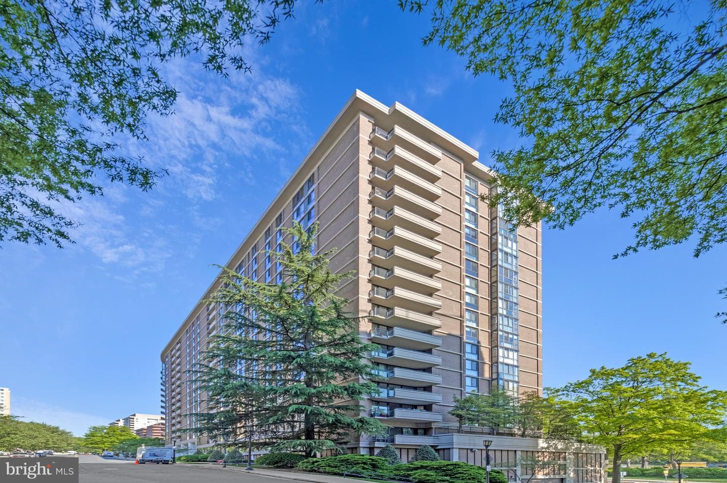 4620 N Park Ave # 709E photo 67