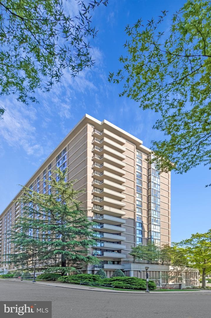 4620 N Park Ave # 709E photo 68
