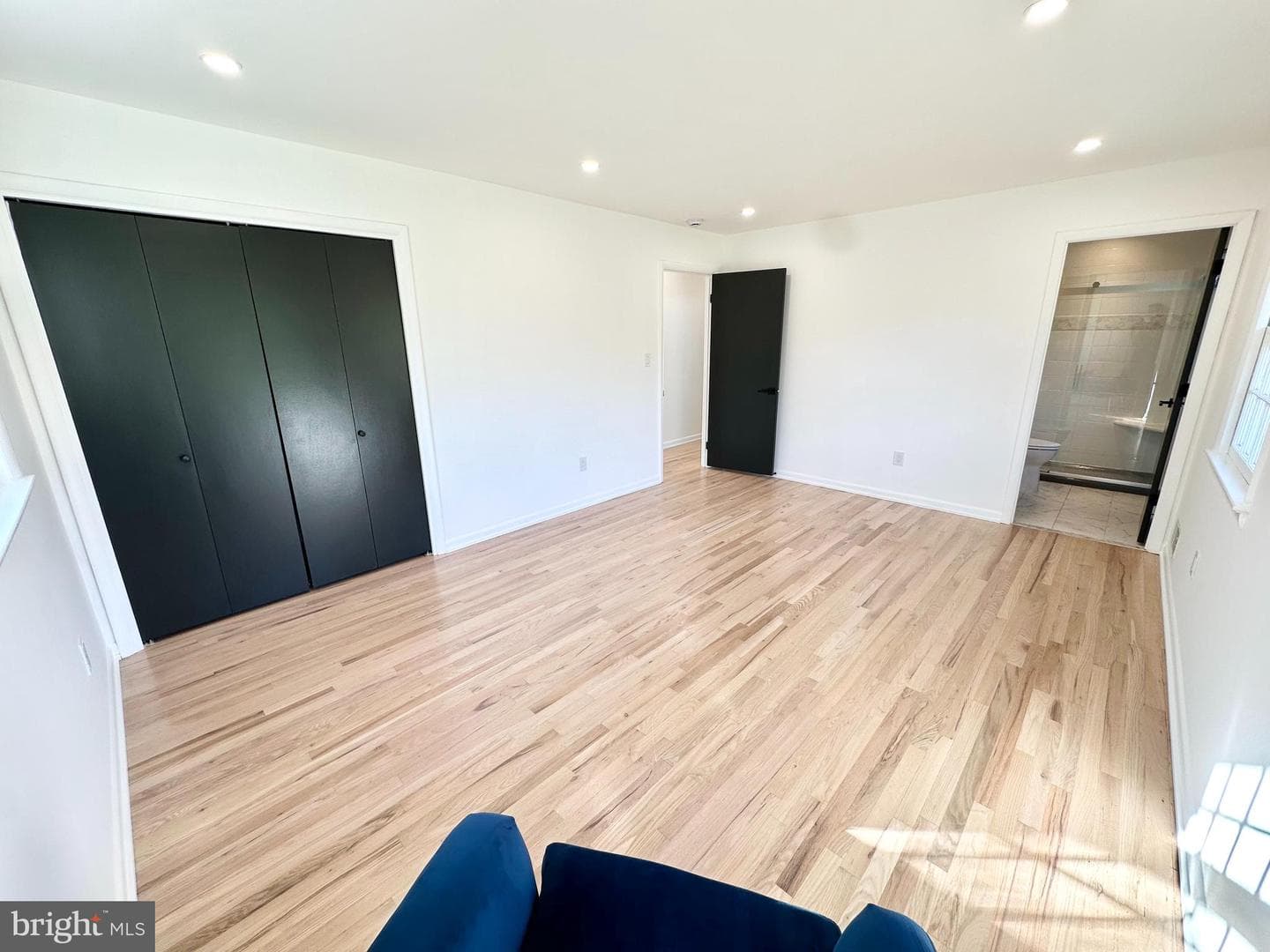 17821 Pond Road photo 95