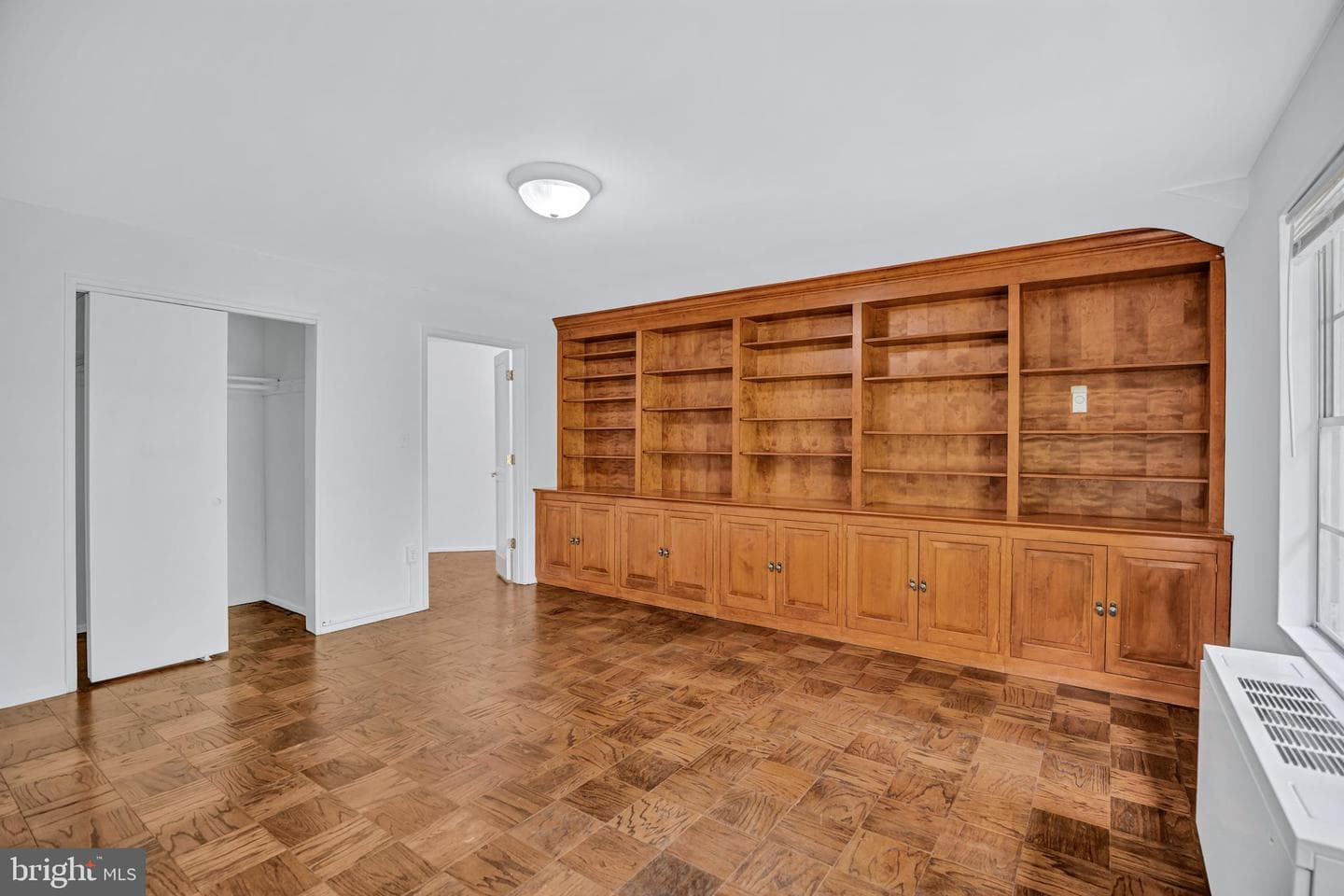 5301 Westbard Circle #429 photo 9