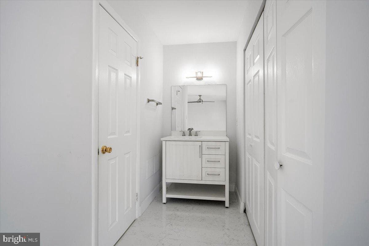 3912 Gelding Lane photo 15