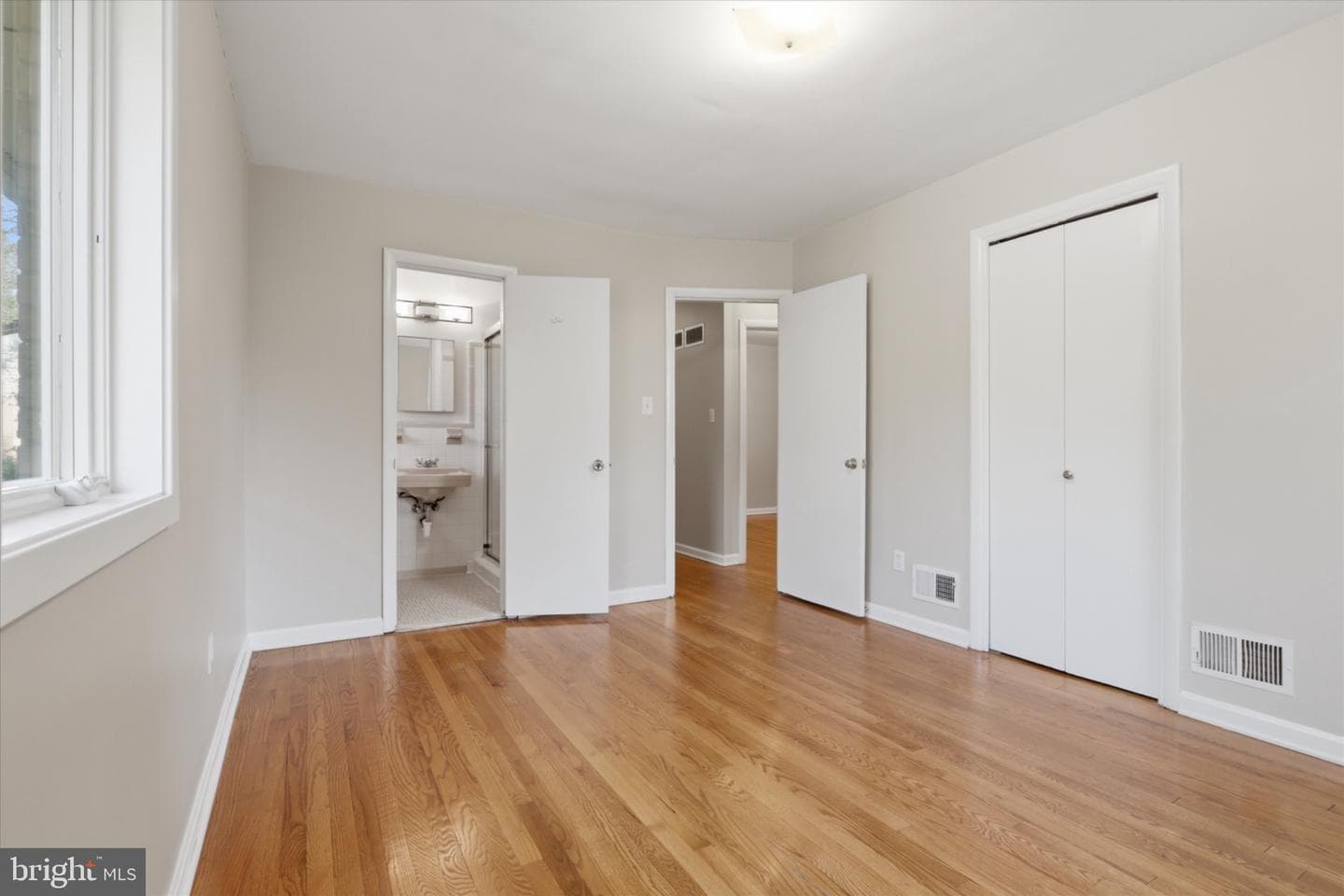 8104 Hawthorne Court photo 23