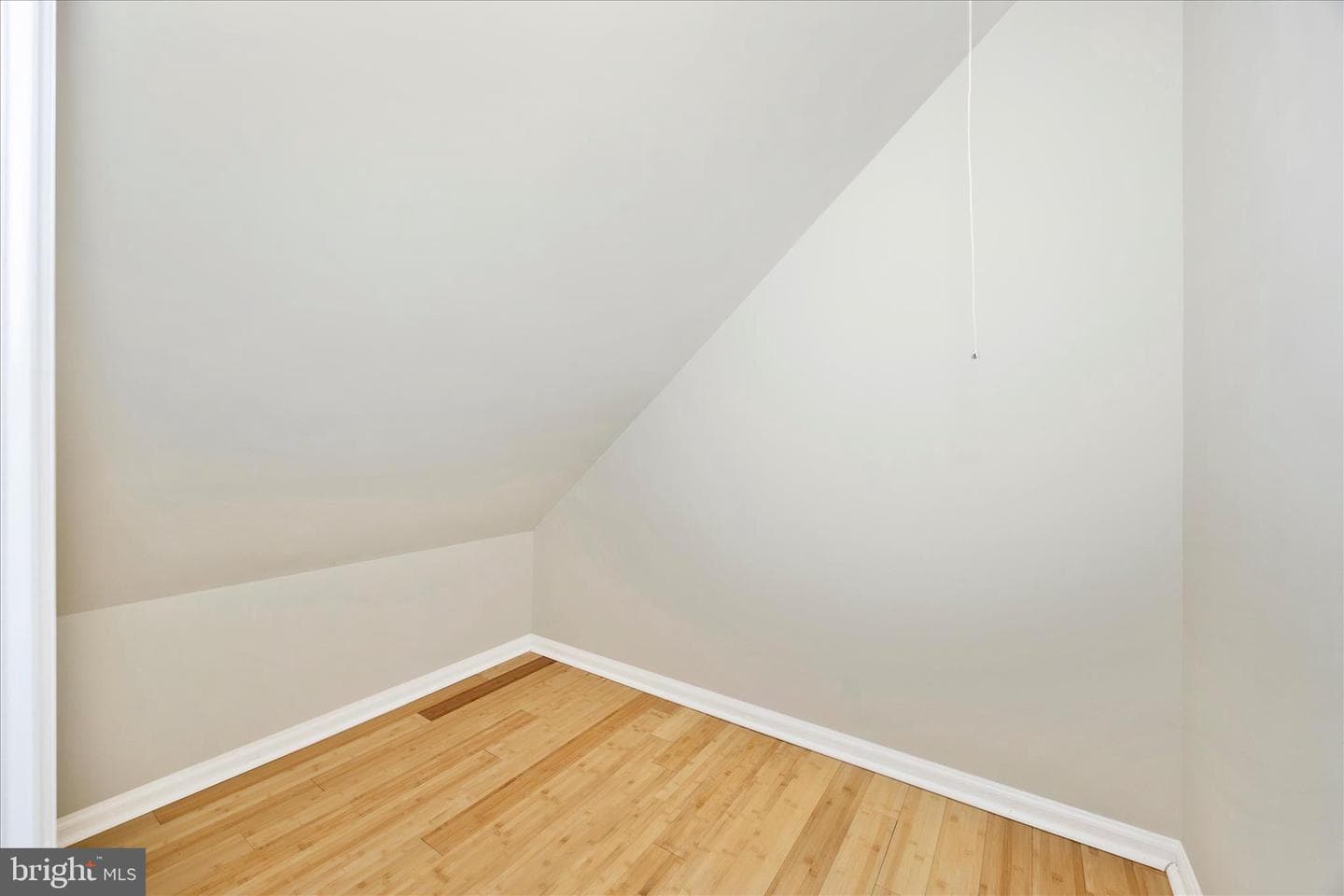 2433 Henslowe Drive photo 27