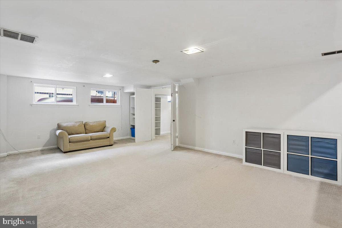 9011 Kirkdale Road photo 18