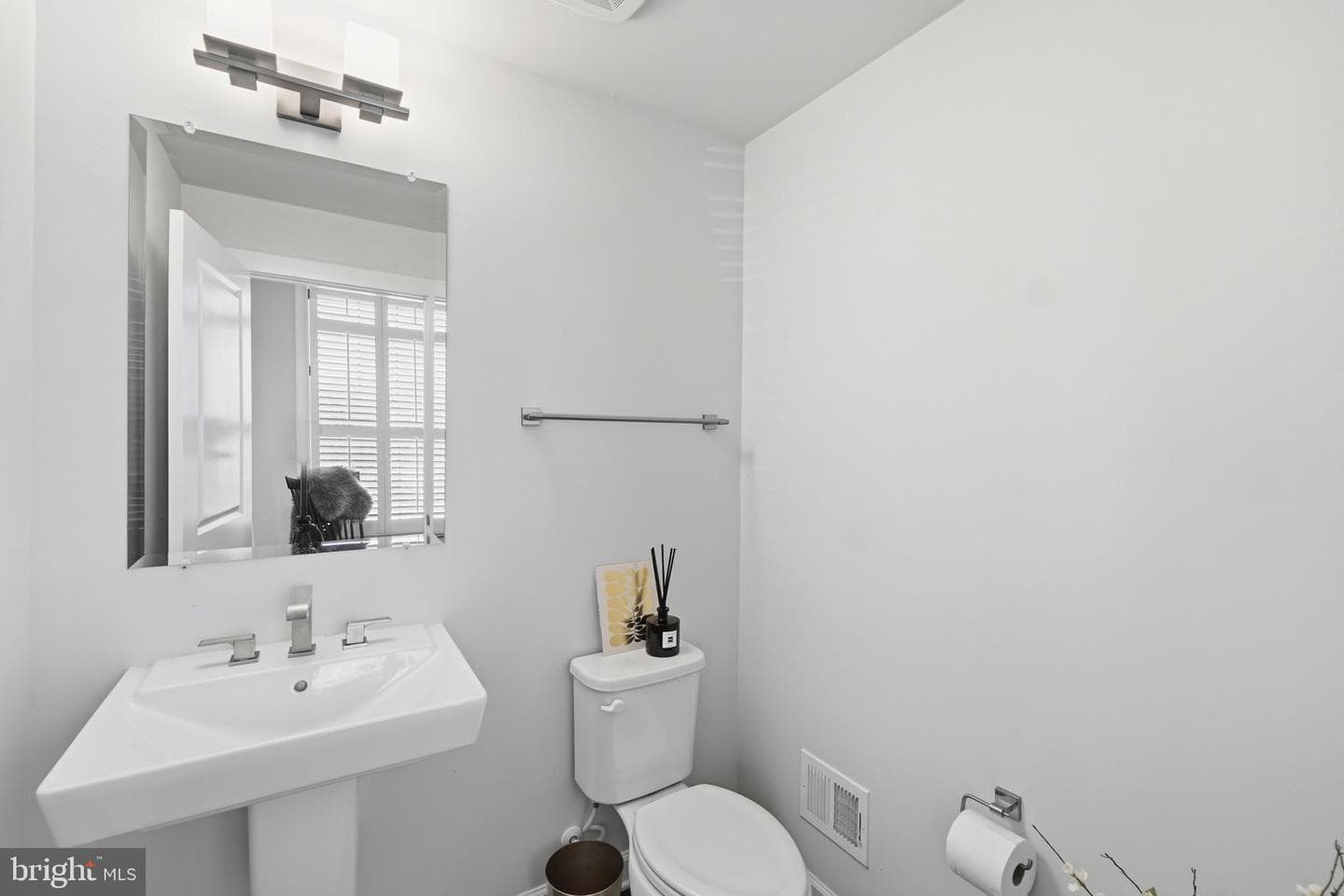 17812 Thomas Village Lane photo 15