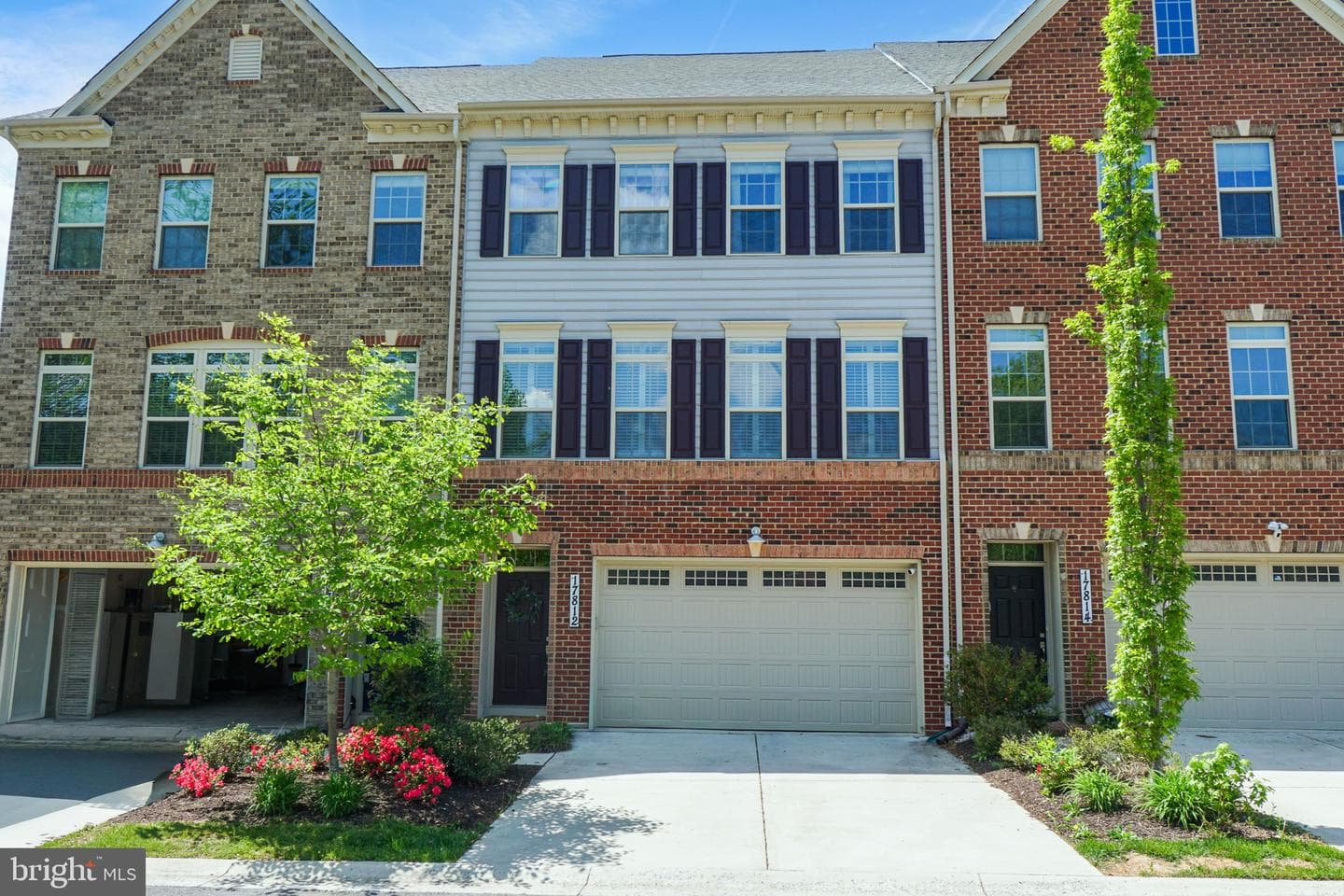 17812 Thomas Village Lane photo 2