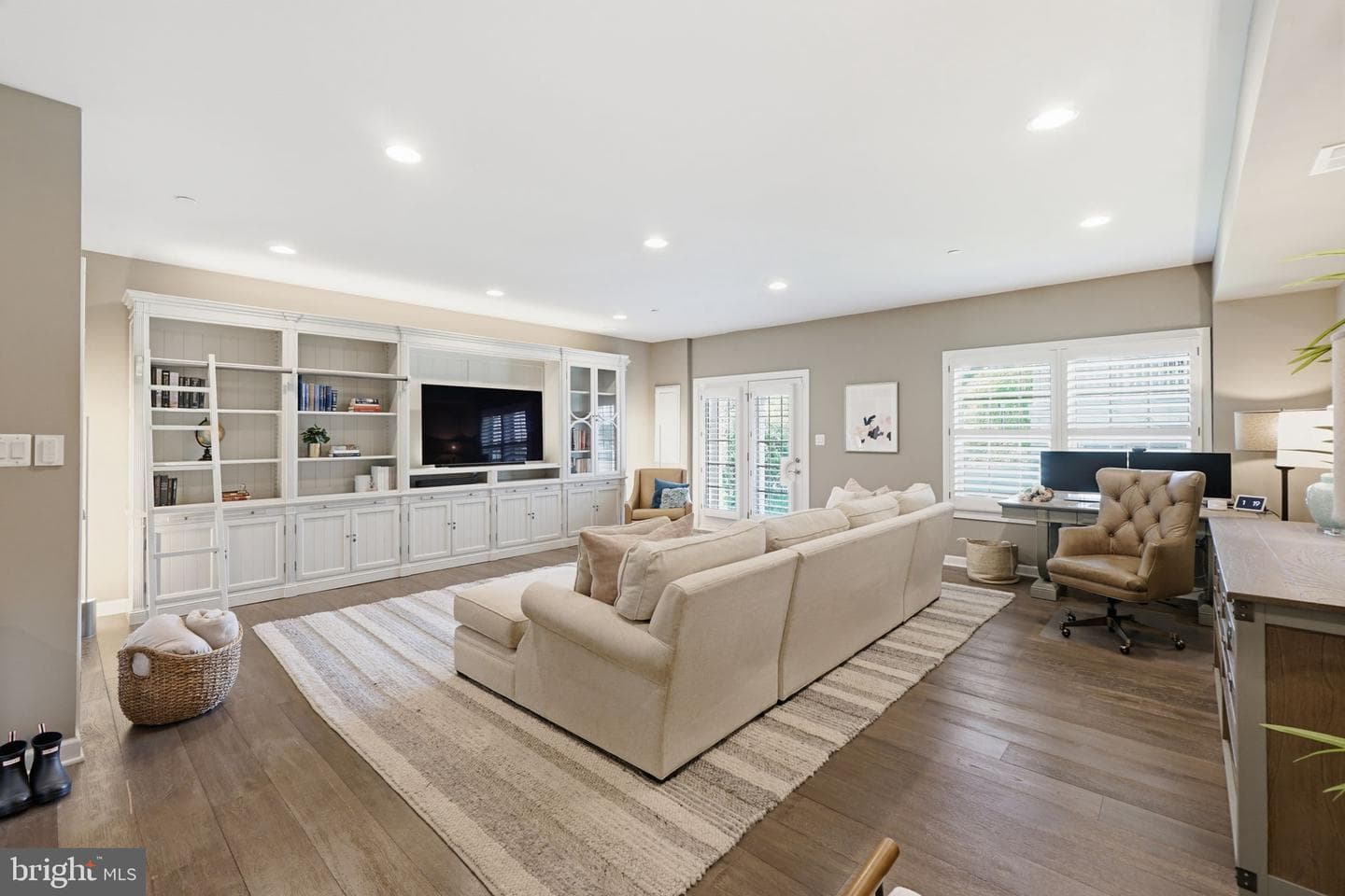 17812 Thomas Village Lane photo 29