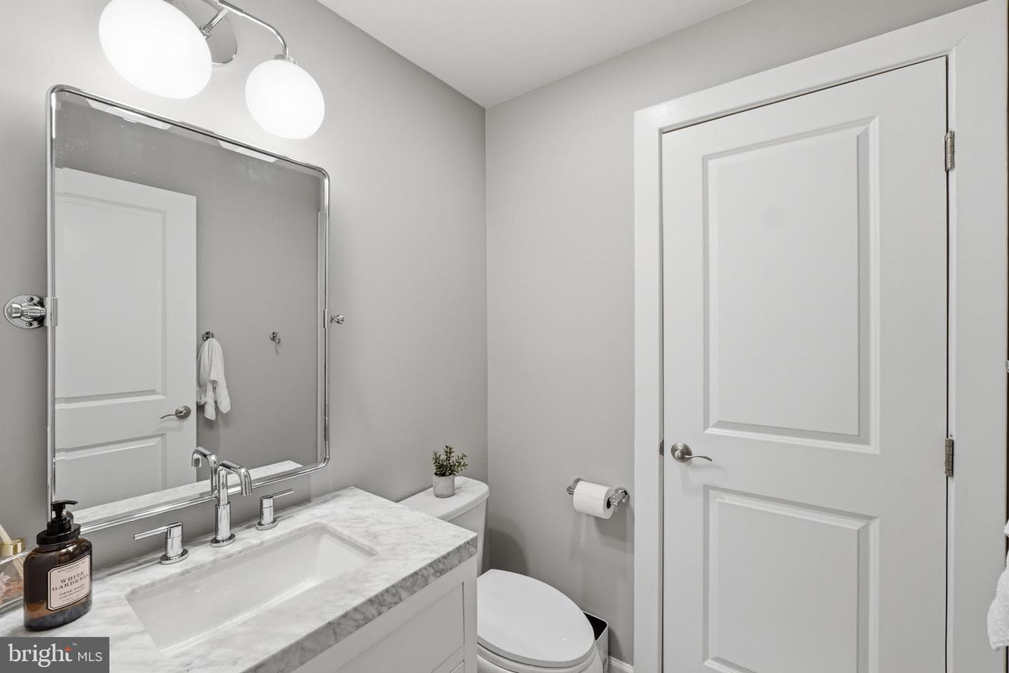 17812 Thomas Village Lane photo 33
