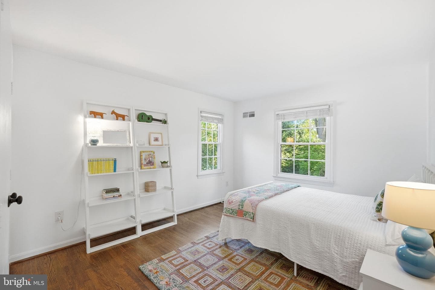 810 Duke Street photo 29
