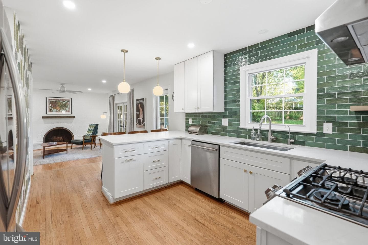 810 Duke Street photo 3