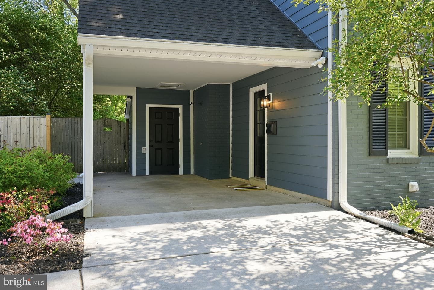 810 Duke Street photo 40