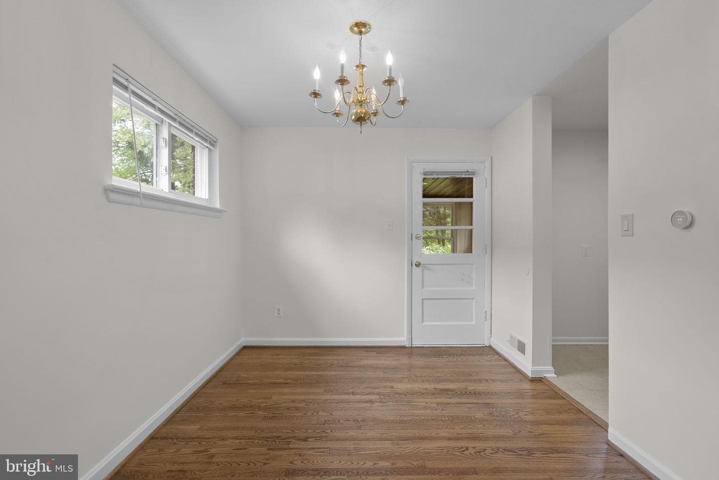 1509 Woodman Avenue photo 11