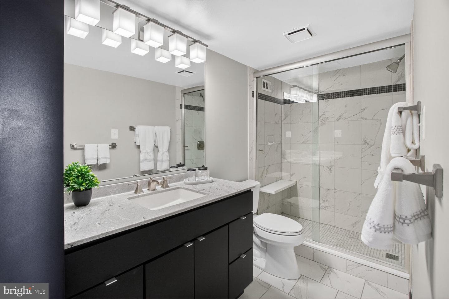5225 Pooks Hill Road #1404s photo 16