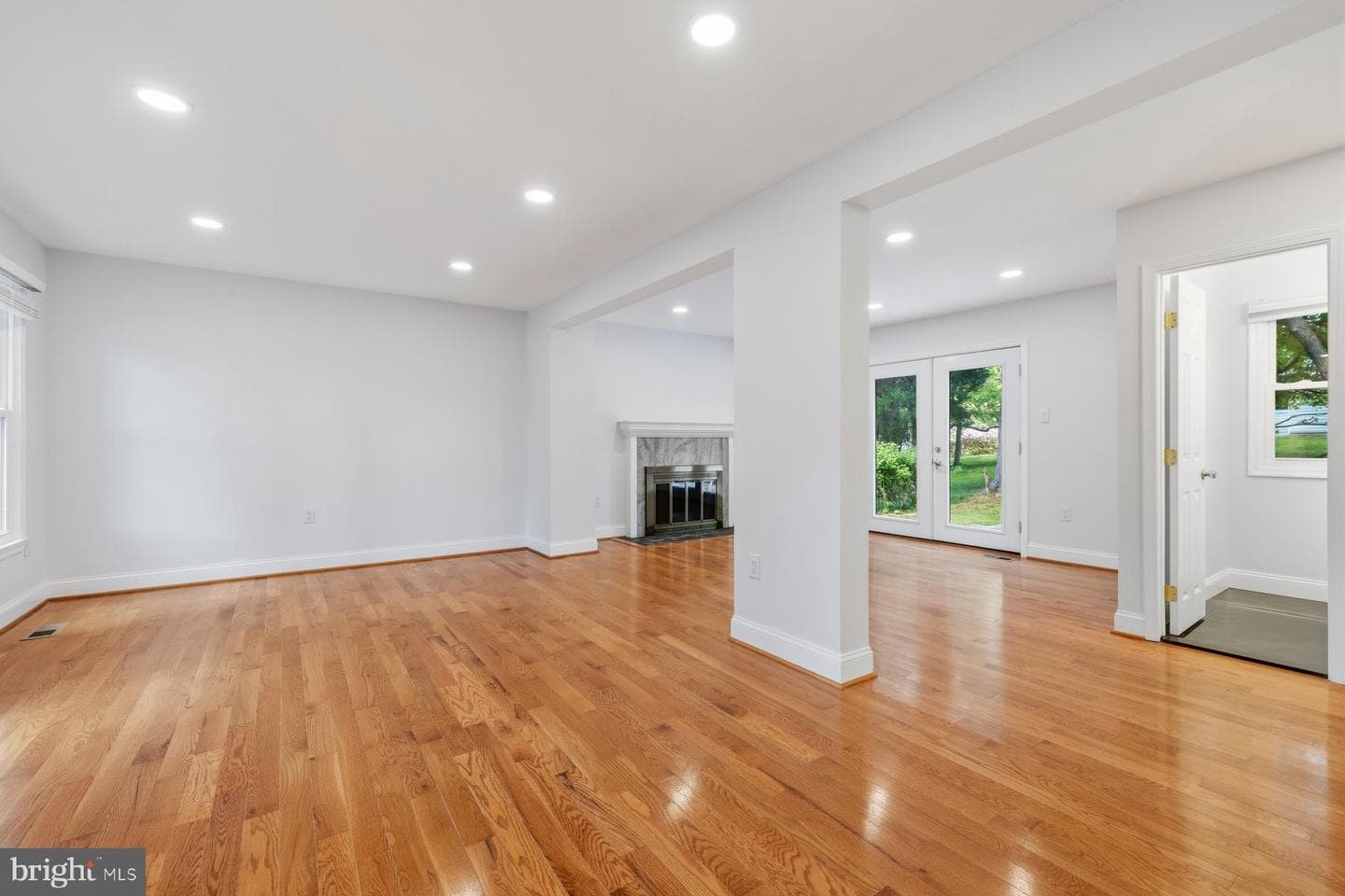 1517 Gerard Street photo 3