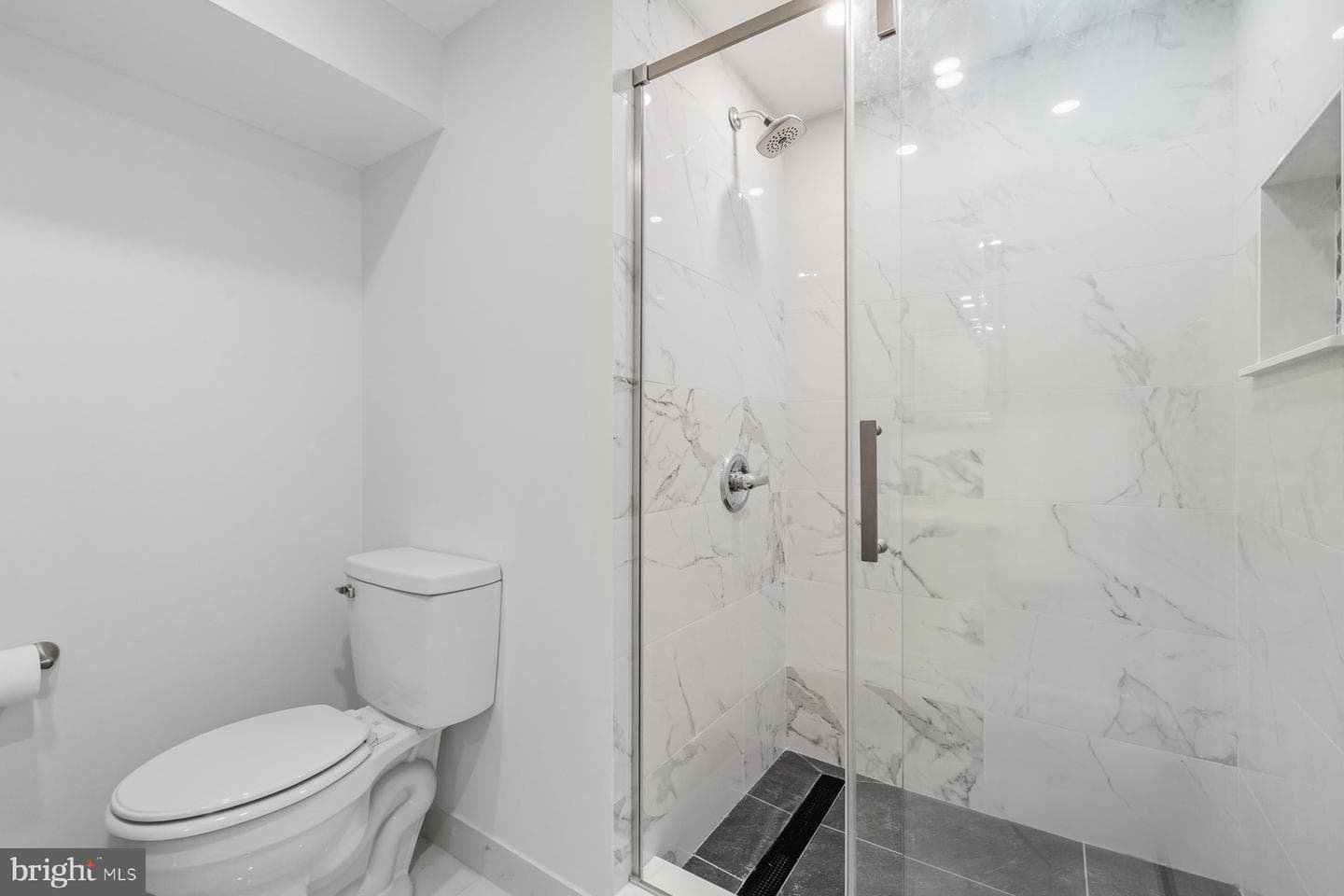 1517 Gerard Street photo 33