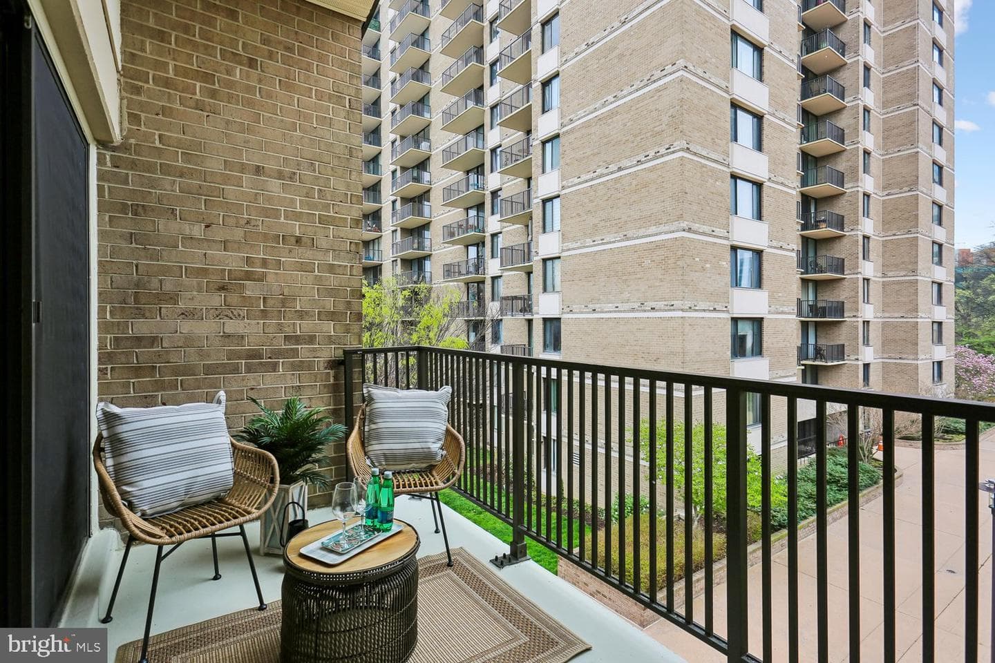 150 Monroe Street #302 photo 13